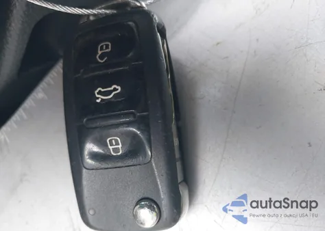 2015 Volkswagen Tiguan S z USA, uszkodzony, nr VIN WVGAV7AX3FW590545